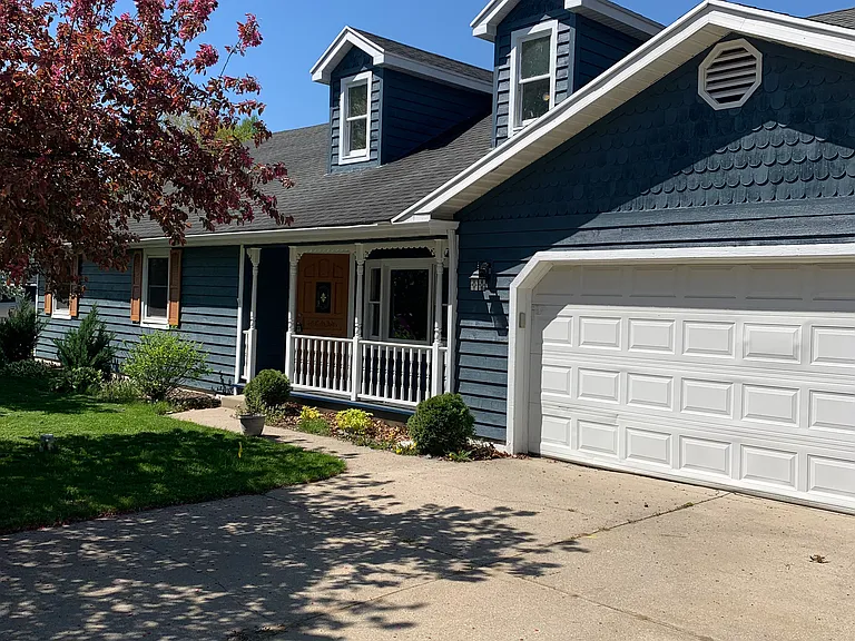 55701 Brink Ave — Photo 1
