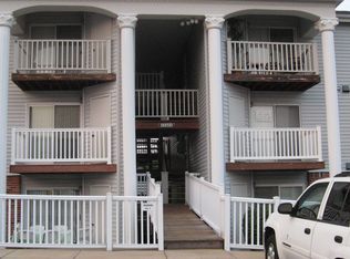 12401 Somerset Place Dr APT H, Saint Louis, MO 63128