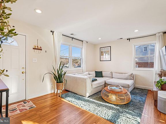 2nd image of 11814 College View Dr