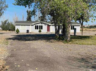 8410 Bluebird Ct, Winnemucca, NV 89445