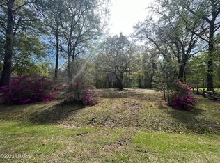 49 Mroz Rd, Beaufort, SC 29906