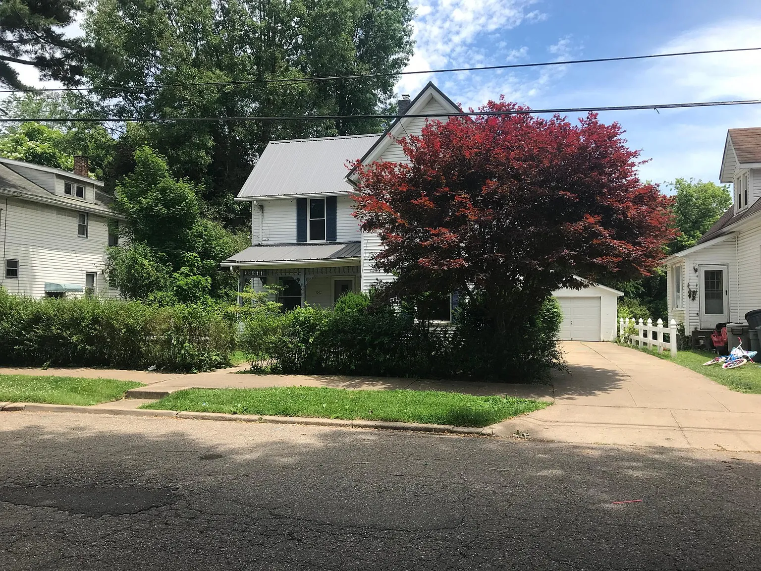 3 bed, 1400 sqft, $1,300 — Photo 2