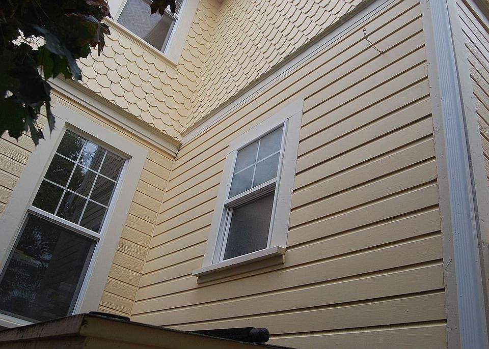 2nd image of 6124 NE 8th Ave