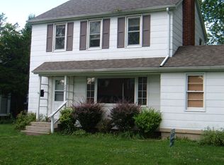 240 S Ridge St, Crown Point, IN 46307