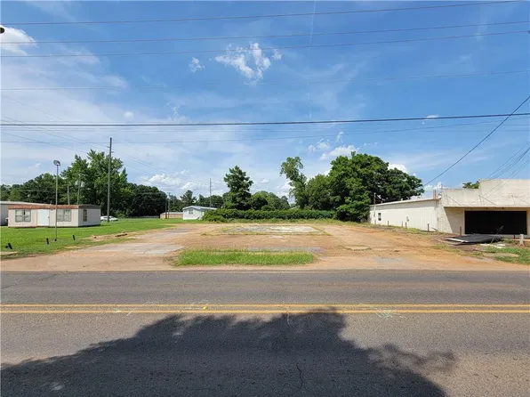 1448 Texas St, Natchitoches, LA 71457