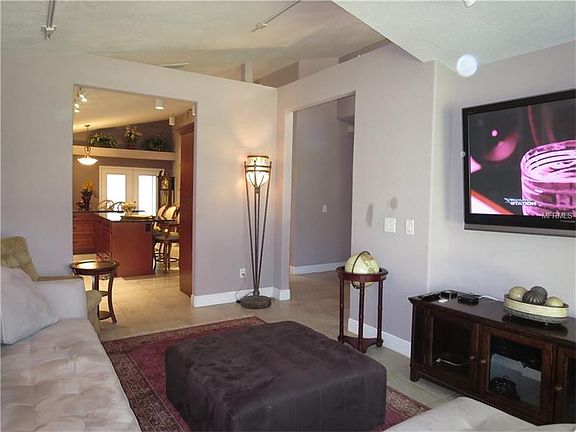 4th image of 1031 Piedmont Oaks Dr