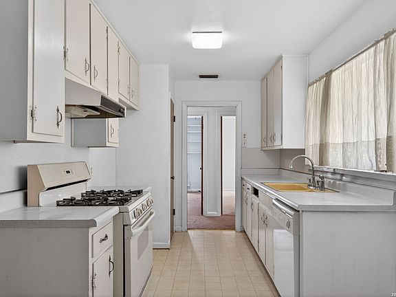 2nd image of 242 Middlebury