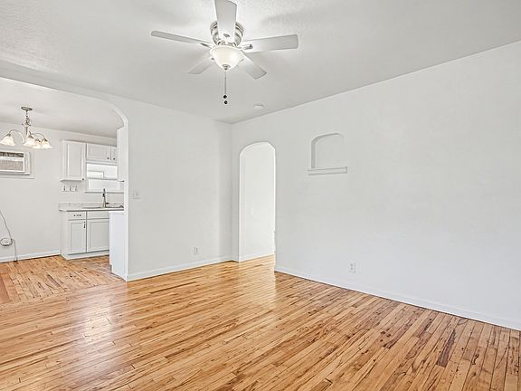 3rd image of 2606 W Bella St #1