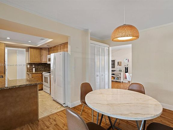 4th image of 7508 SW 58th Ave #7508