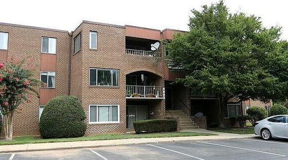 2nd image of 402 Girard St APT 304