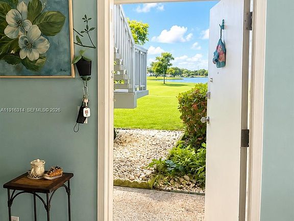 5th image of 116 Tuscany Ln #116-B