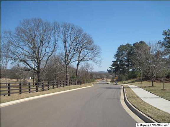 4th image of 8527 Rolling Oaks Dr SE