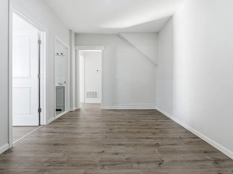 15 E Highland Ave #1 — Photo 11