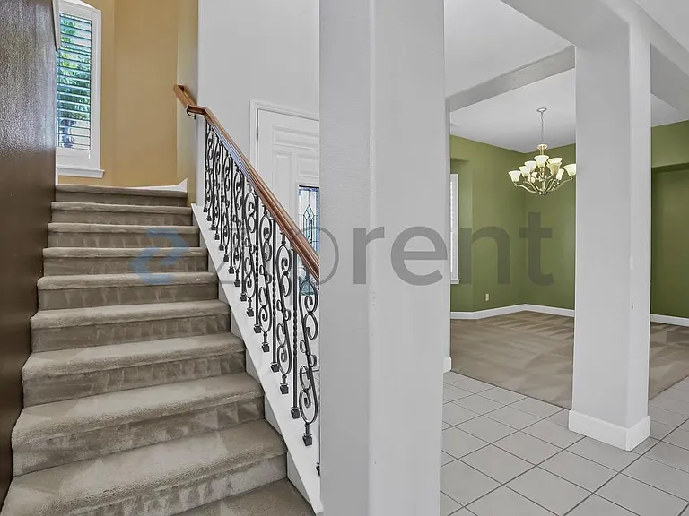5743 W Chennault Ave — Photo 31