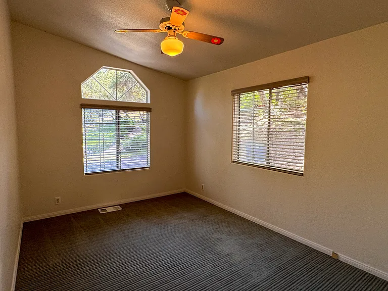 327 S Topanga Canyon Blvd #R — Photo 10