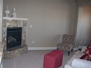 4th image of 3907 W Rose Hill St