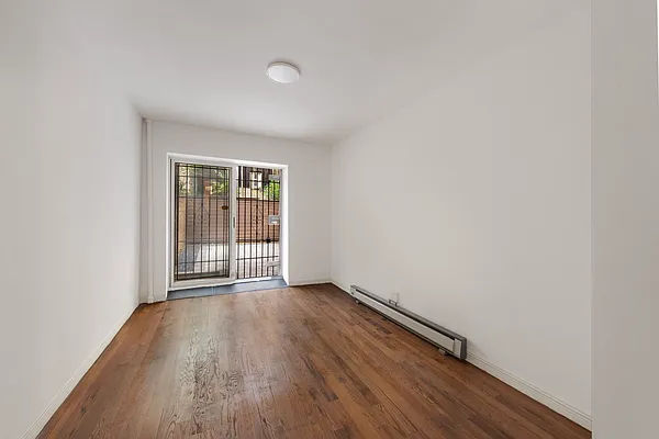 Rented by Compass | media 6