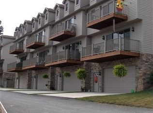 30 Waterside Dr, Morgantown, WV 26508