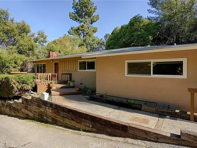 3720 Broadlawn Dr — Photo 1