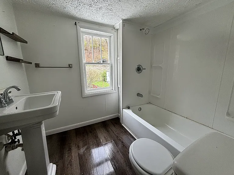 10217 Cumberland Rd — Photo 18