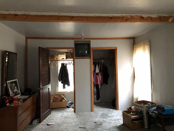 3rd image of 4455 Brooker St