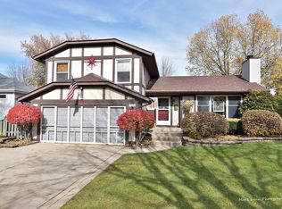 1931 Sapphire Ln, Aurora, IL 60506