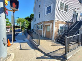 82 Water St #6, Clinton, MA 01510