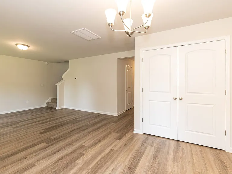 1108 Hugh St — Photo 20