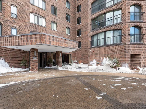1235 Yale Pl APT 1202, Minneapolis, MN 55403