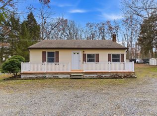 342 Colts Neck Road, Farmingdale, NJ 07727