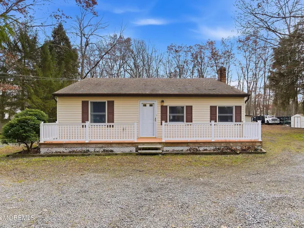 342 Colts Neck Road, Farmingdale, NJ 07727