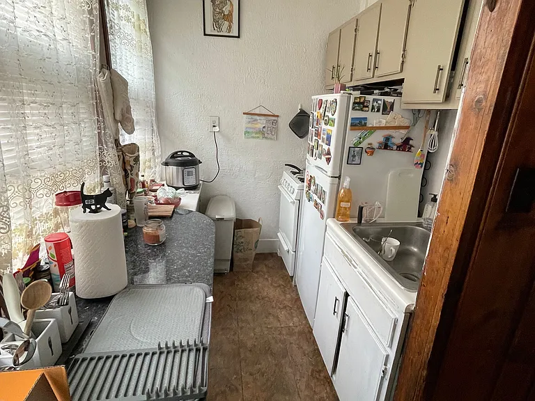58 S Russell St #6 — Photo 7