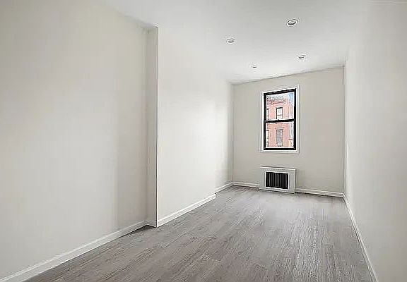 2nd image of 1435 Fulton St #1