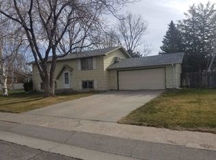 1817 E H St, Torrington, WY 82240