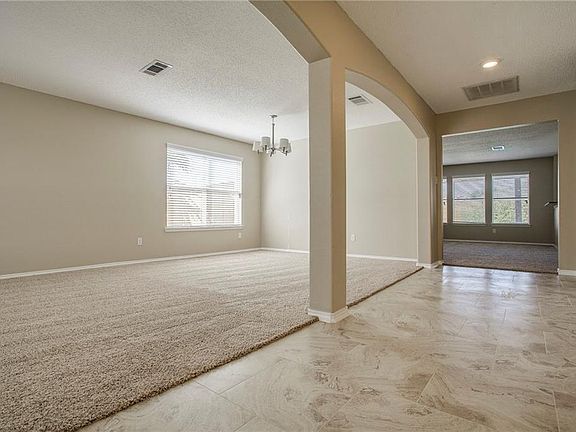 4th image of 4409 Sunny Brook Dr