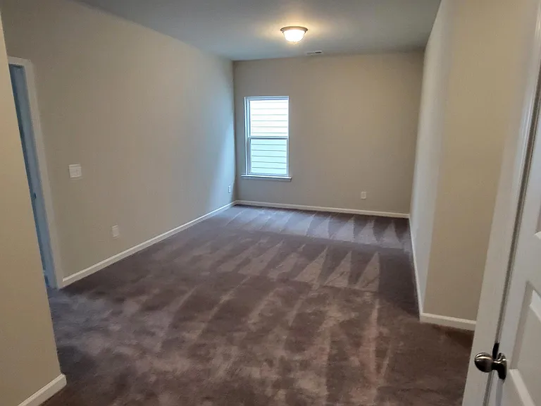 3847 Clarington Dr — Photo 10