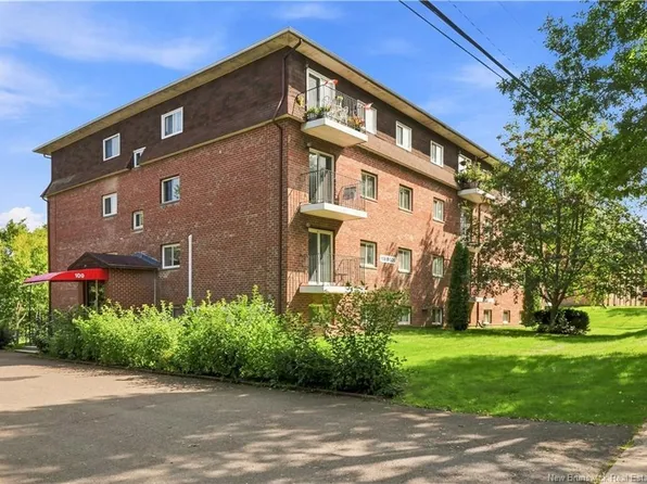 109 Biggs St #14, Fredericton, NB E3B 6H8