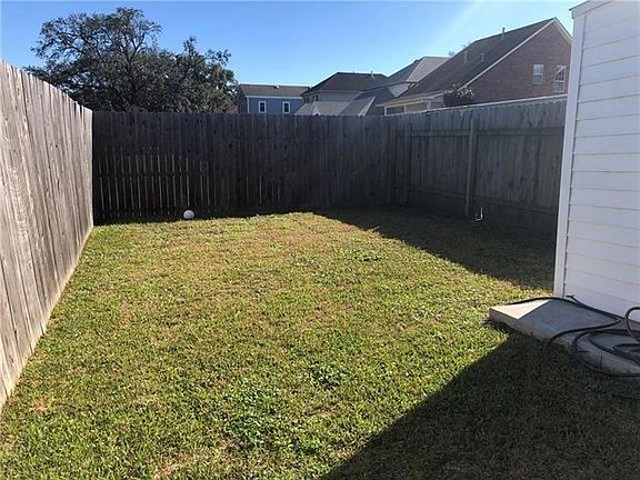 2nd image of 6249 Bellaire Dr