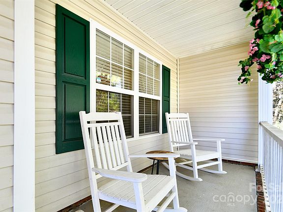 2nd image of 16421 Amber Field Dr