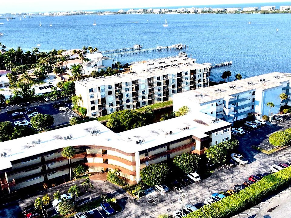 1st image of 200 Waterway Dr S APT 307