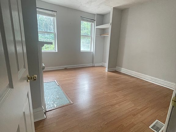 5th image of 142 1/2 Violet Way