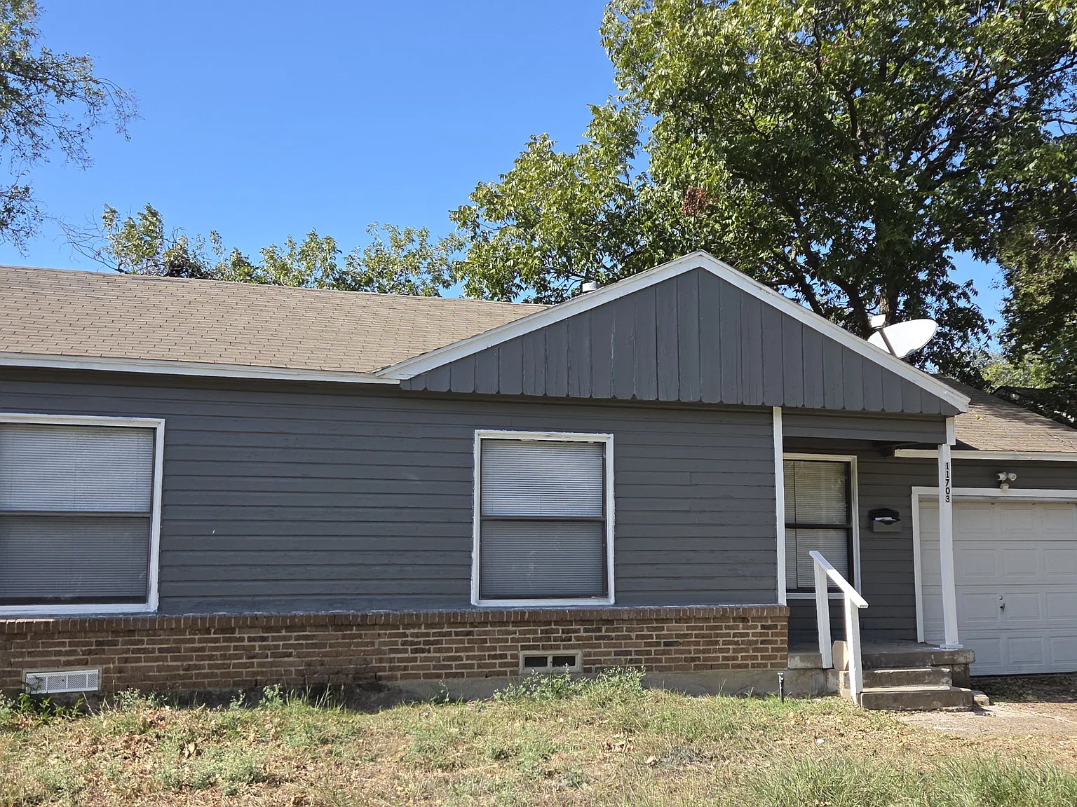 2 bed, 864 sqft, $1,750 — Photo 1