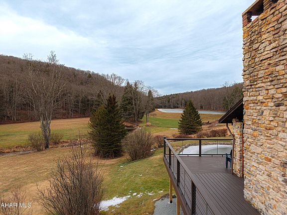 3rd image of 341 Miller Rd