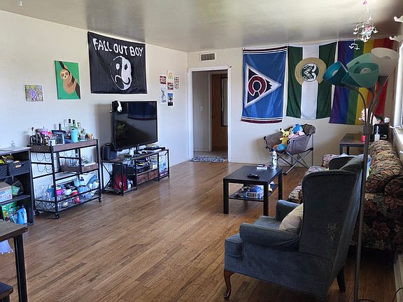 Living Room/Front Room