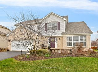 668 Manhattan Cir, Oswego, IL 60543