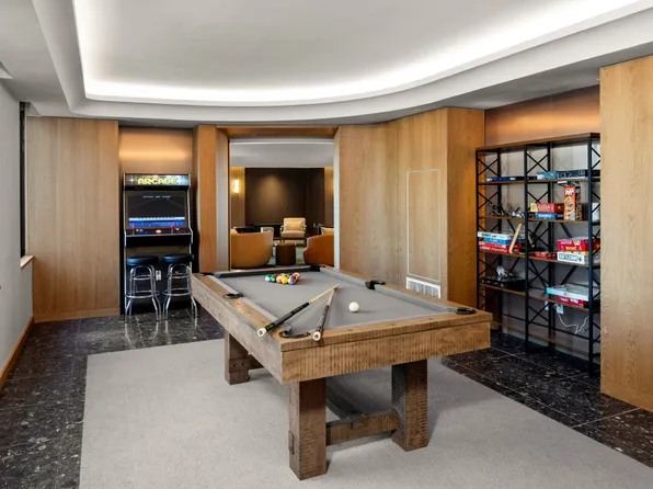 11 Ocean Parkway image 9 of 26