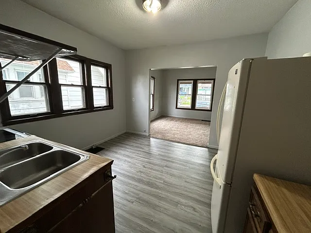 201 N French Ave #3 — Photo 5