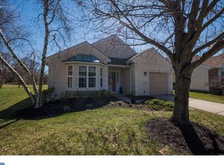 648 Cascade Dr S, Mount Laurel, NJ 08054