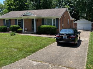 1032 Club Dr, Goshen, KY 40026