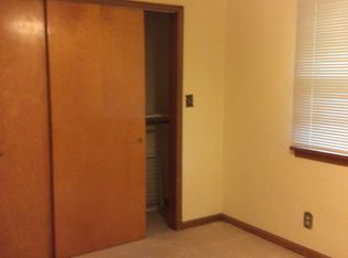 1404 Meadowbrook Ln, Poplar Bluff, MO 63901